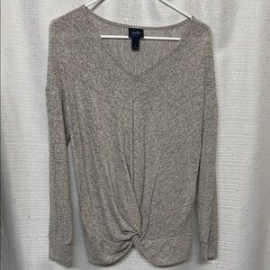 Daytrip Gray V-Neck Shirt
